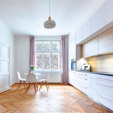 City Center Apartment Hradec Králové Exterior foto