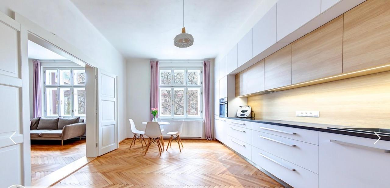City Center Apartment Hradec Králové Exterior foto